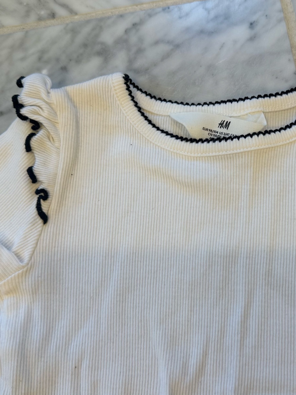 H&M White Ribbed Tee with Black Ruffle Trim - Picture 2 of 4